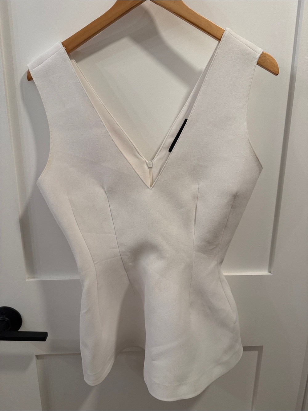 Zara White V-Neck Sleeveless Peplum Tank Top